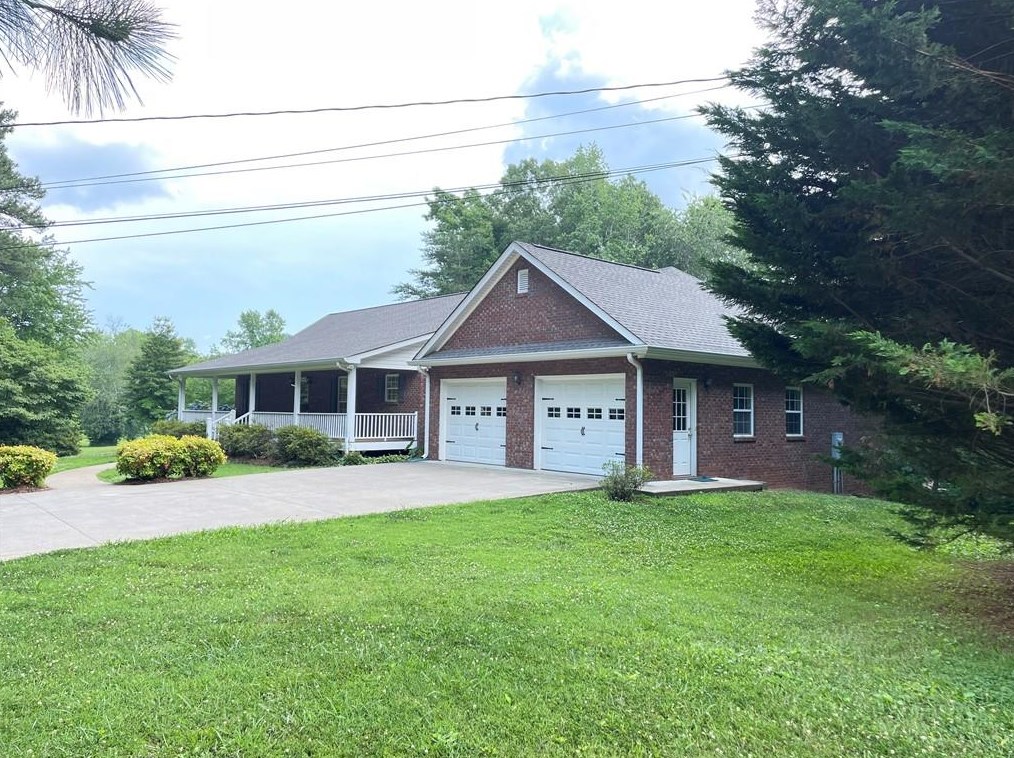 210 Turner Rd, Big Canoe, GA 30143