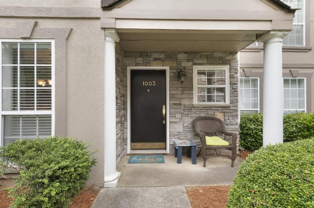 1003 Masons Creek Cir, Atlanta, GA 30350