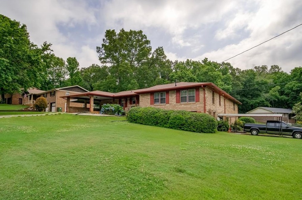 3753 Briarcliff Dr, Douglasville, GA 30135-3213