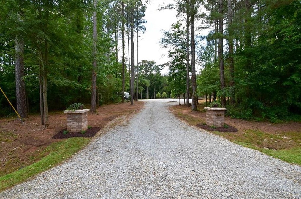 322 Buford Carey Rd, Hull, GA 30646