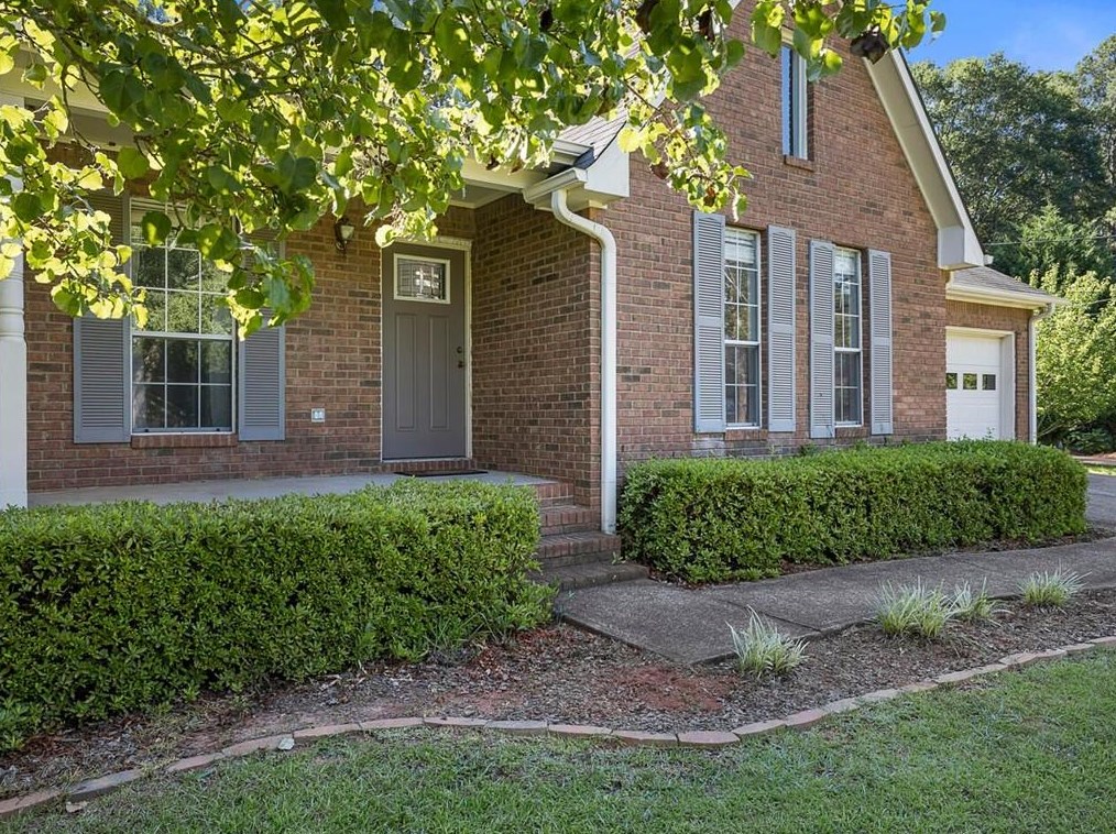 145 Meadow Ridge Dr, Stockbridge, GA 30281