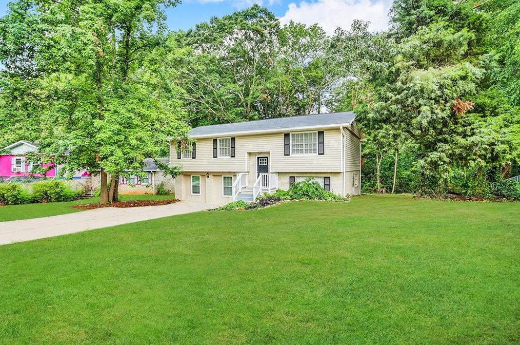 4213 Northstrand Dr, Decatur, GA 30035