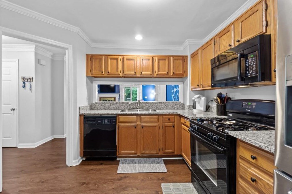 4362 Ivy Glen Way, Smyrna GA  30082-4852 exterior