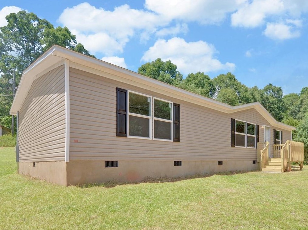 369 Cromers Bridge Rd, Royston, GA 30662-3323