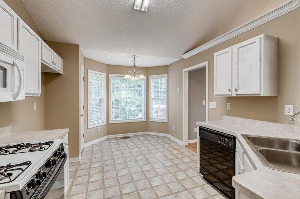 219 Beckett Dr, Dallas GA  30132-0355 exterior