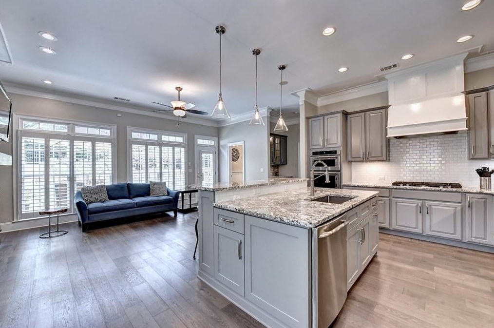 887 Wescott Ln, Atlanta GA  30319-1656 exterior