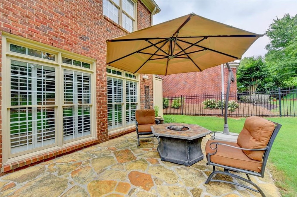 887 Wescott Ln, Atlanta GA  30319-1656 exterior