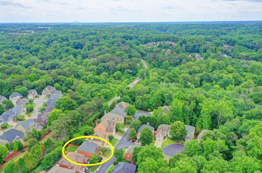 887 Wescott Ln, Atlanta GA  30319-1656 exterior