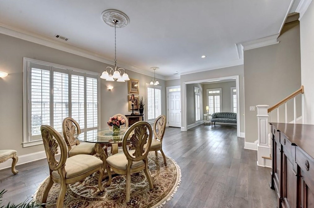 887 Wescott Ln, Atlanta GA  30319-1656 exterior