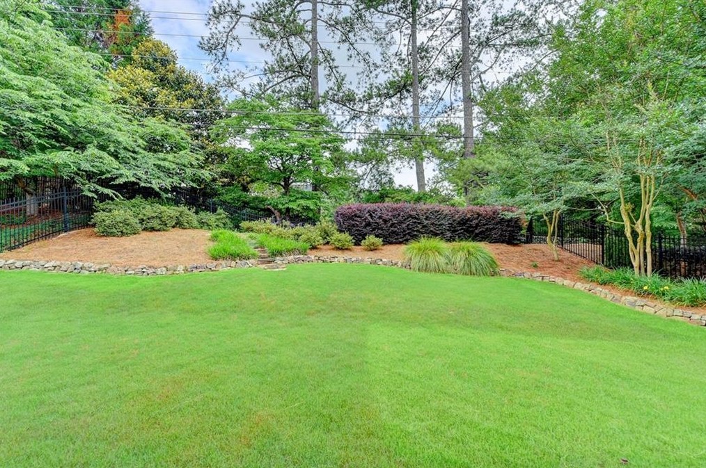 887 Wescott Ln, Atlanta GA  30319-1656 exterior