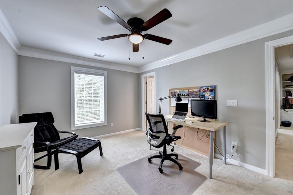 887 Wescott Ln, Atlanta GA  30319-1656 exterior