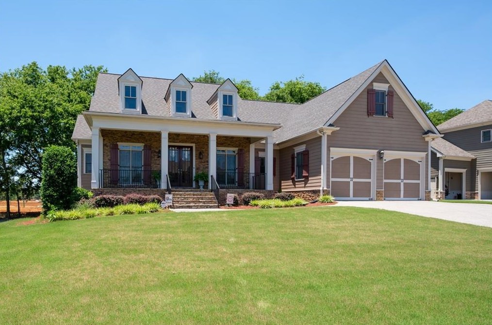 8 Twelve Oaks Dr, Euharlee, GA 30120-5801