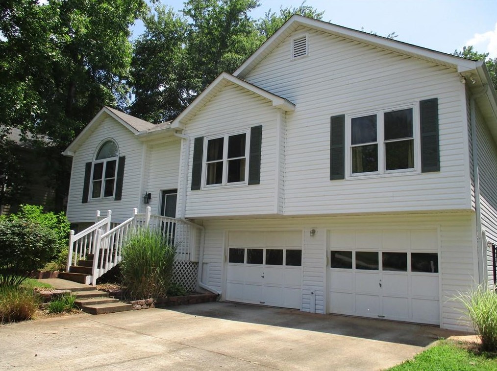 6925 Crossview Dr, Cumming, GA 30041-3457