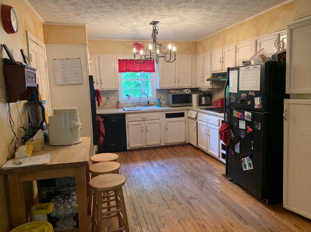 810 Nile Dr, Alpharetta, GA 30022-6889
