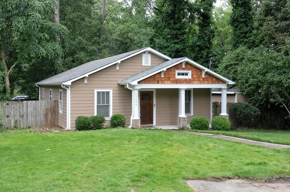 1297 Fenway Cir, Decatur GA  30030-4519 exterior