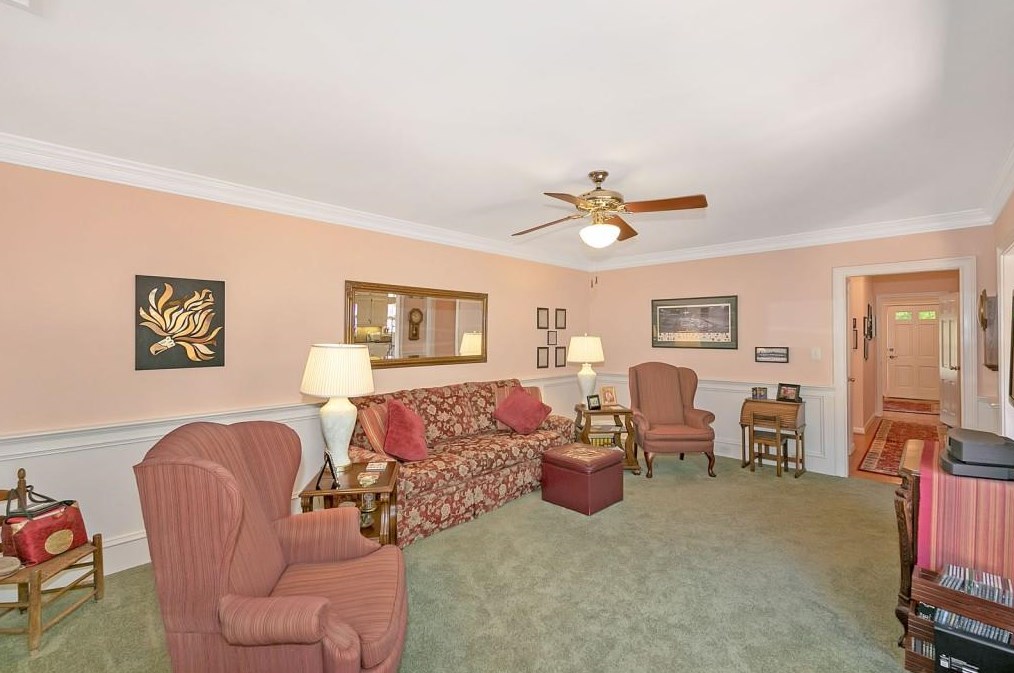 1817 Bedfordshire Dr, Decatur GA  30033-1405 exterior