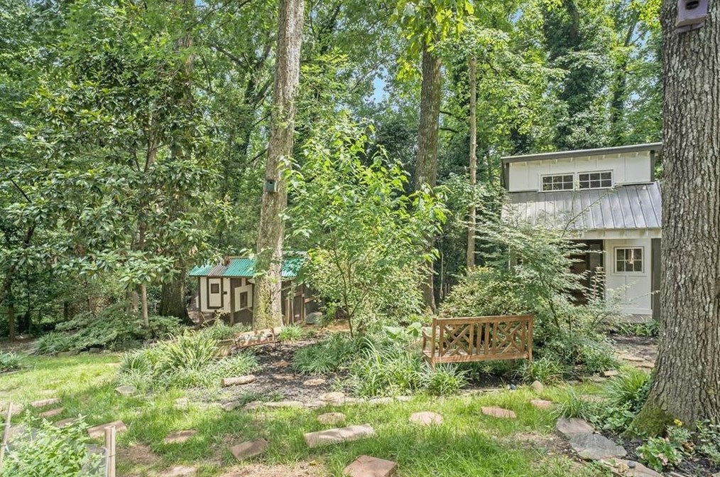 3057 Dove Way, Decatur GA  30033-3901 exterior