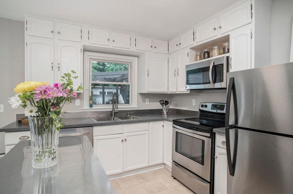 3057 Dove Way, Decatur GA  30033-3901 exterior