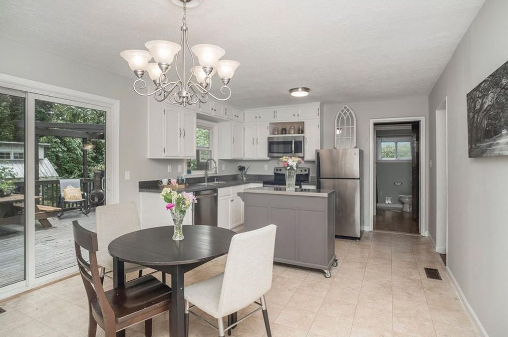 3057 Dove Way, Decatur GA  30033-3901 exterior