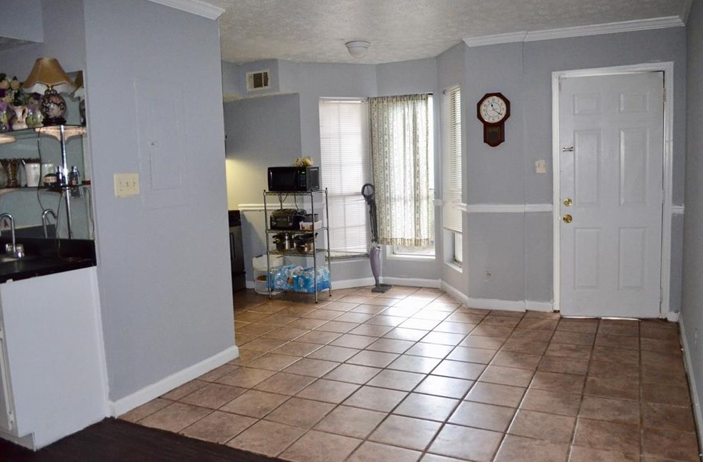 3810 London Dr, Decatur, GA 30032-2374