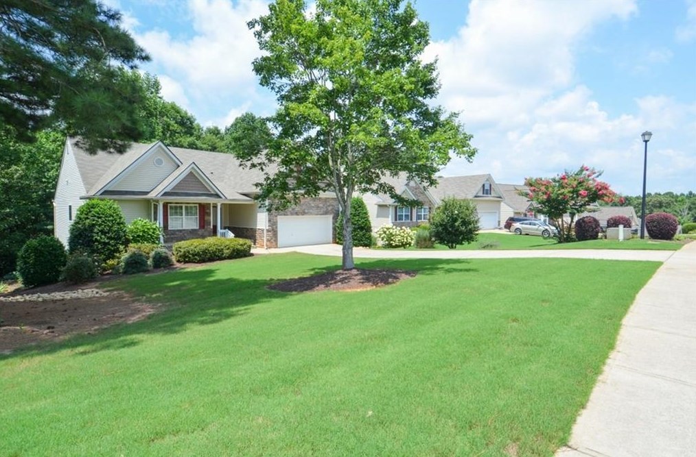 4628 White Horse Dr, Braselton, GA 30517