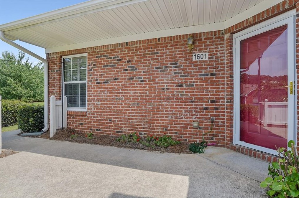 2191 Rockbridge Rd #1601, Stone Mountain, GA 30087