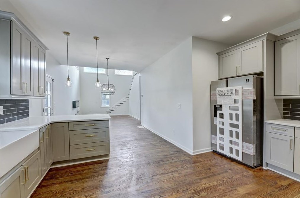 1971 Capri Dr, Decatur GA  30032-5209 exterior