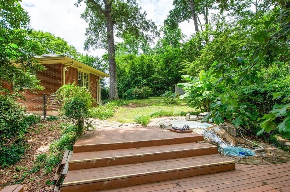 751 Densley Dr, Decatur GA  30033-5436 exterior