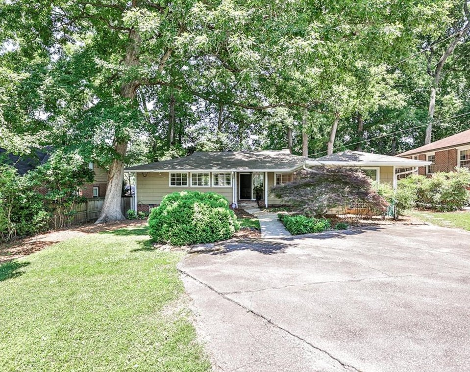 617 Webster Dr, Decatur, GA 30033-5434
