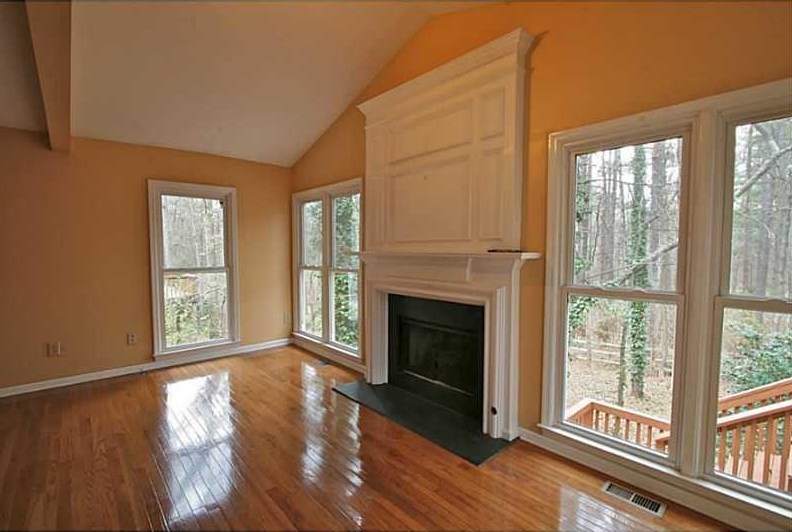 6685 Maid Marion Close, Alpharetta GA  30005-6412 exterior