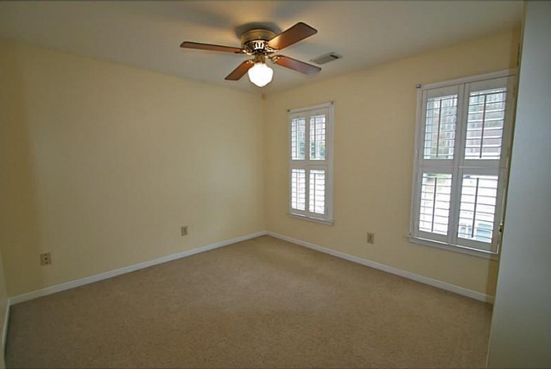 6685 Maid Marion Close, Alpharetta GA  30005-6412 exterior