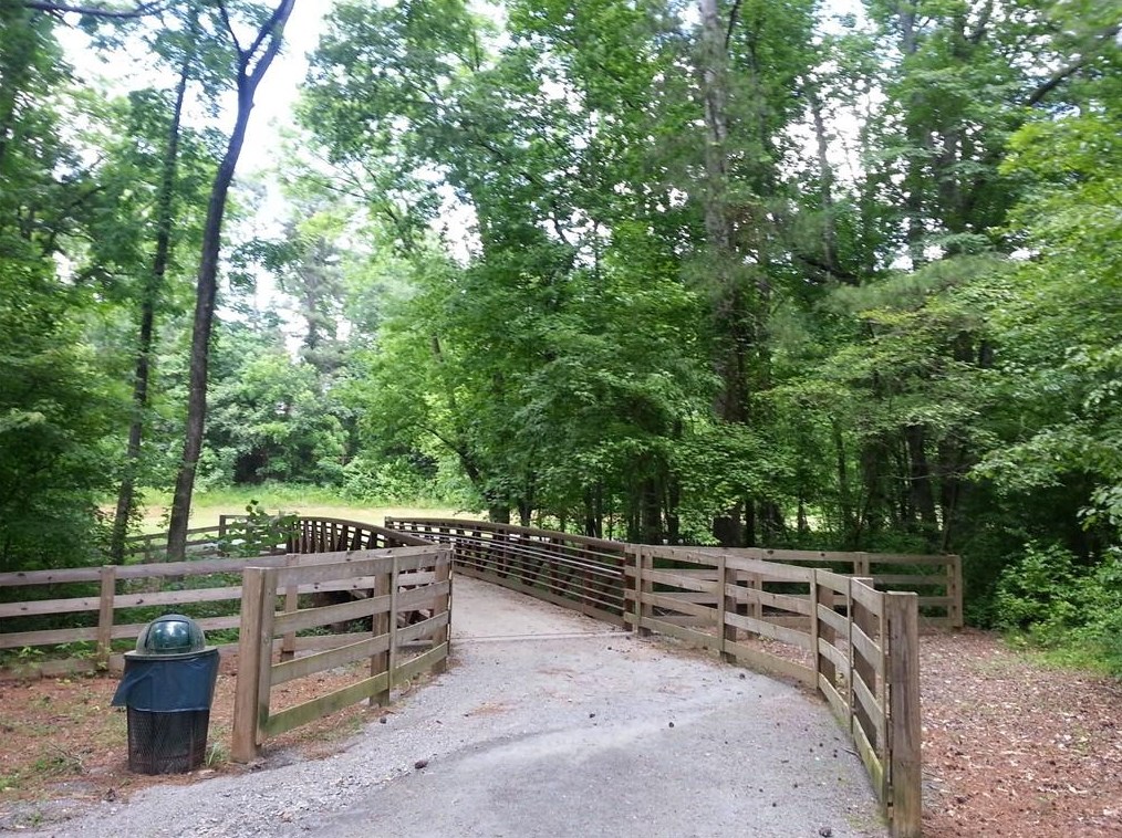 6685 Maid Marion Close, Alpharetta GA  30005-6412 exterior