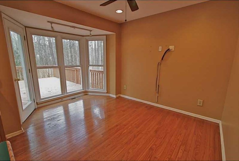 6685 Maid Marion Close, Alpharetta GA  30005-6412 exterior