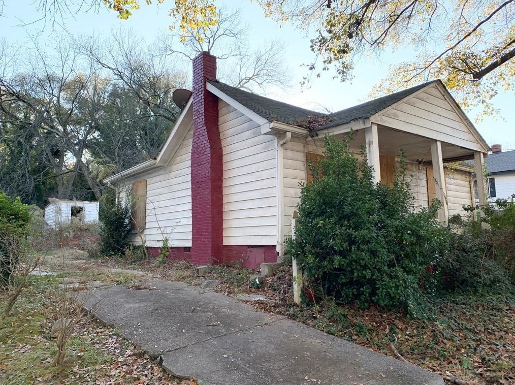1100 Osborne St, Atlanta GA  30310-4832 exterior