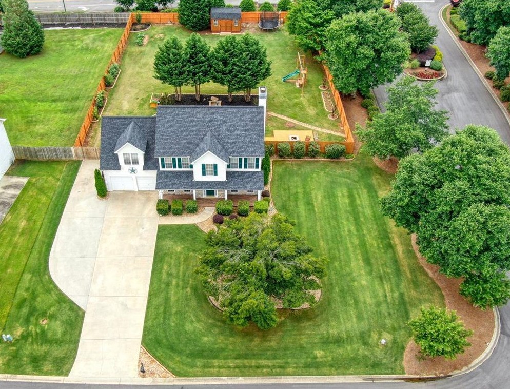 14 Pine Valley Ct, Hiram, GA 30141