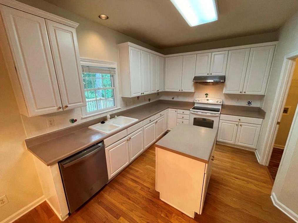 400 Park Creek Dr, Alpharetta, GA 30005