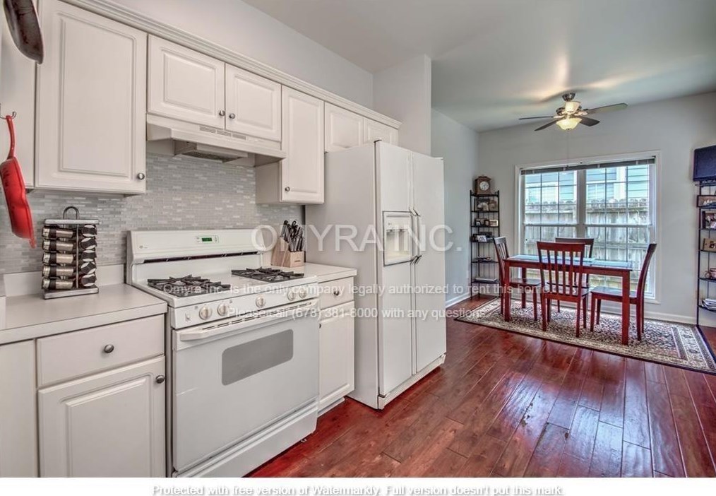 3001 Rosebrook Dr, Decatur GA  30033-3823 exterior