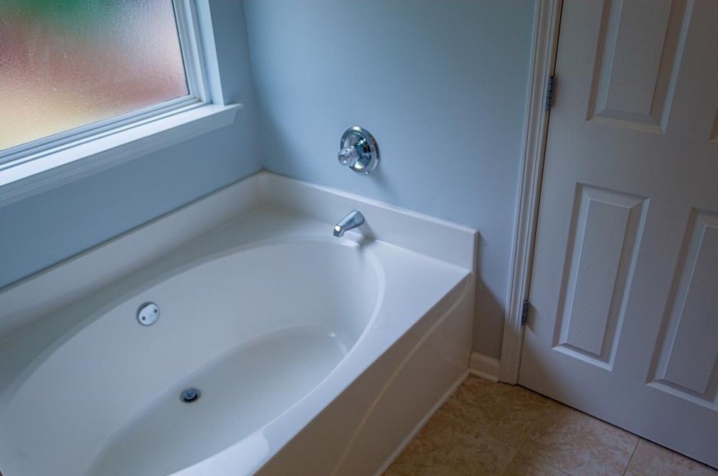 452 Walnut Woods Dr, Braselton, GA 30517