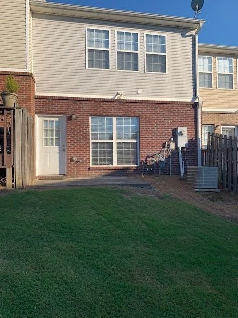2187 Hawks Bluff Trl, Lawrenceville, GA 30044-1813