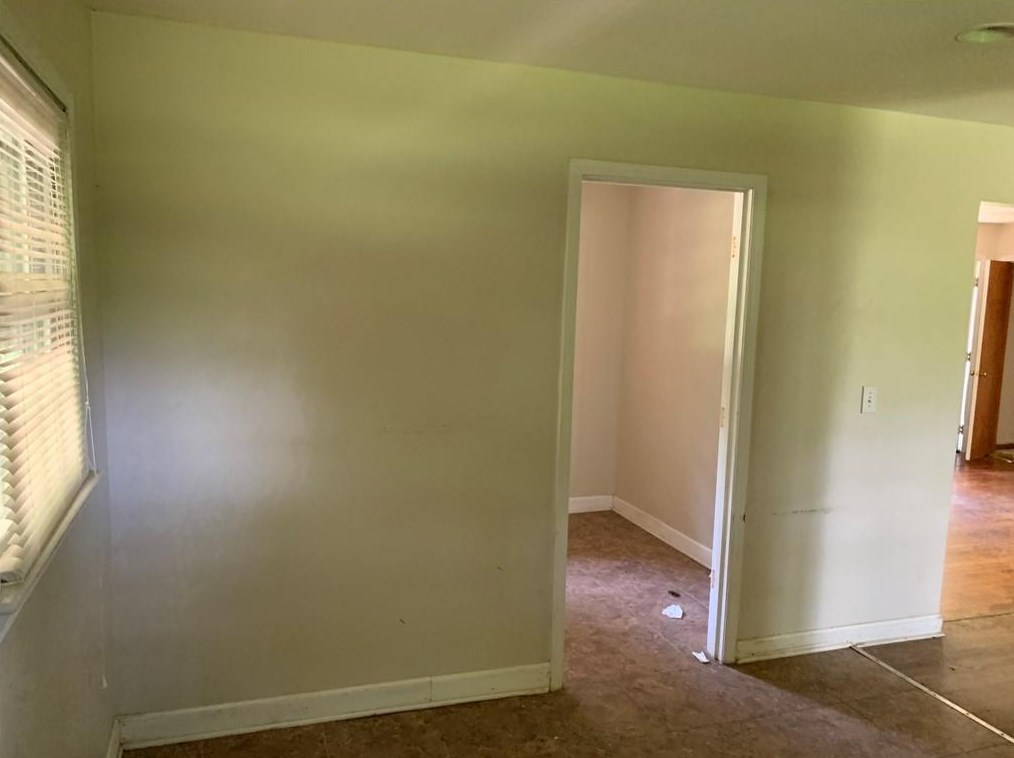 4258 Maplewood Dr, Decatur GA  30035-2347 exterior