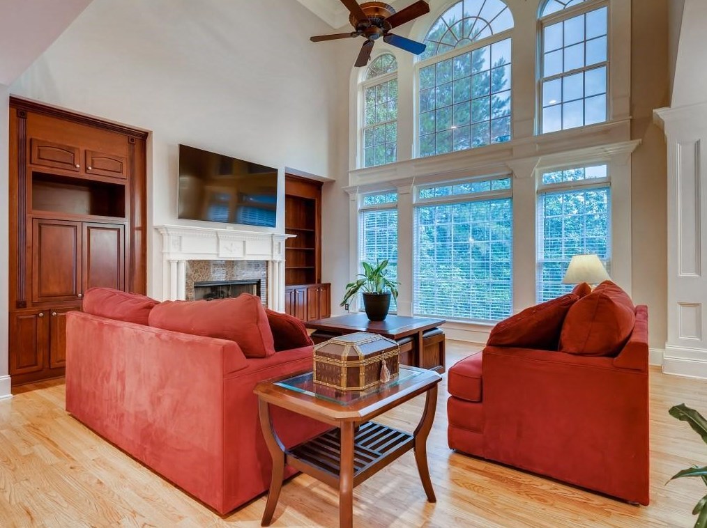 449 Wynns Way, Atlanta GA  30331-7473 exterior