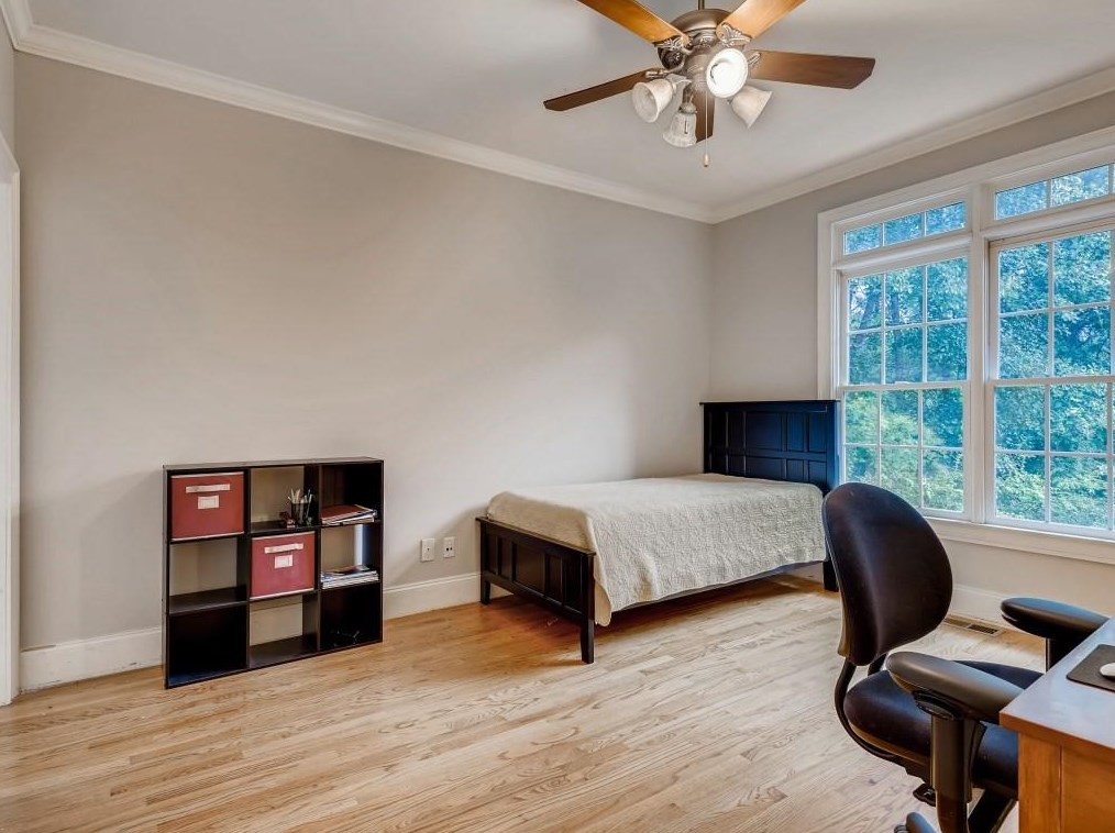 449 Wynns Way, Atlanta GA  30331-7473 exterior