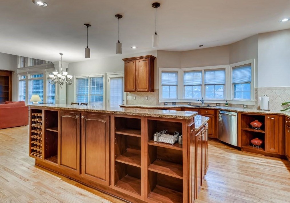 449 Wynns Way, Atlanta GA  30331-7473 exterior