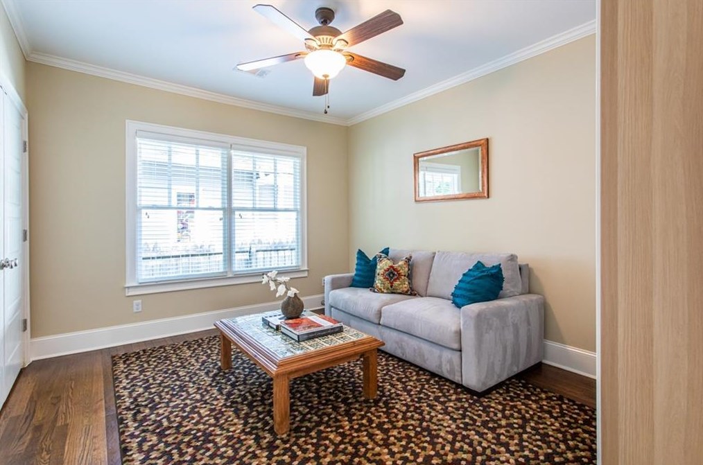 312 Spring St, Decatur GA  30030-4960 exterior