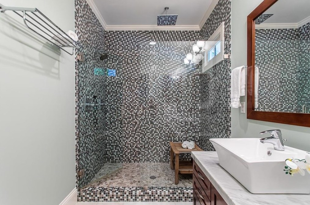 312 Spring St, Decatur GA  30030-4960 exterior