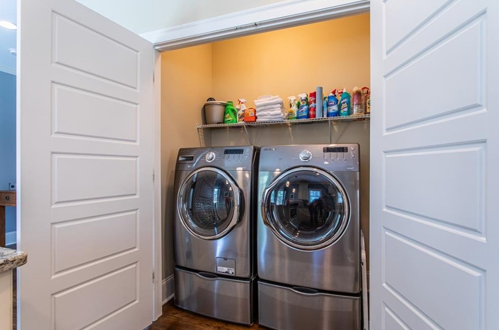 312 Spring St, Decatur GA  30030-4960 exterior