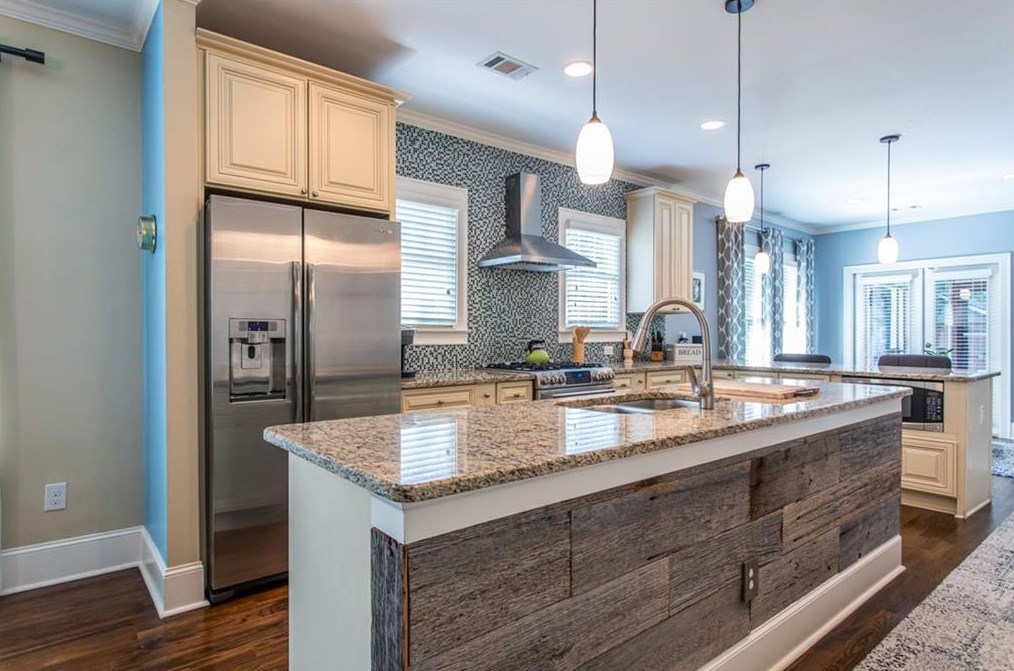 312 Spring St, Decatur GA  30030-4960 exterior