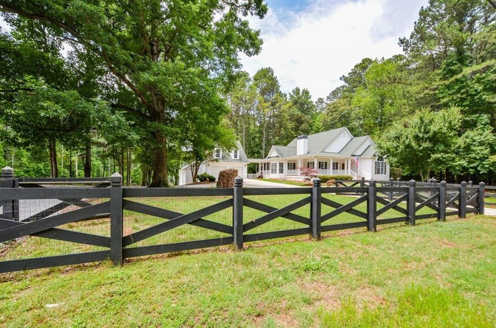 1935 Pitner Rd, Acworth, GA 30101-4470
