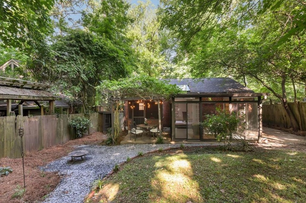 139 Merrill Ave, Decatur GA  30030-5019 exterior