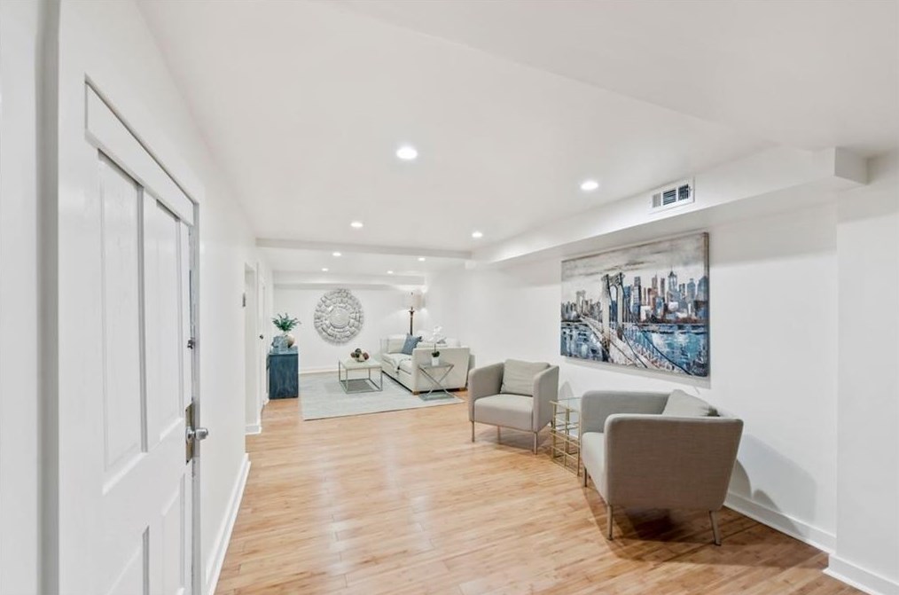 139 Merrill Ave, Decatur GA  30030-5019 exterior